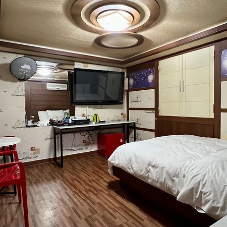 Picasso Motel Seoul Exterior photo