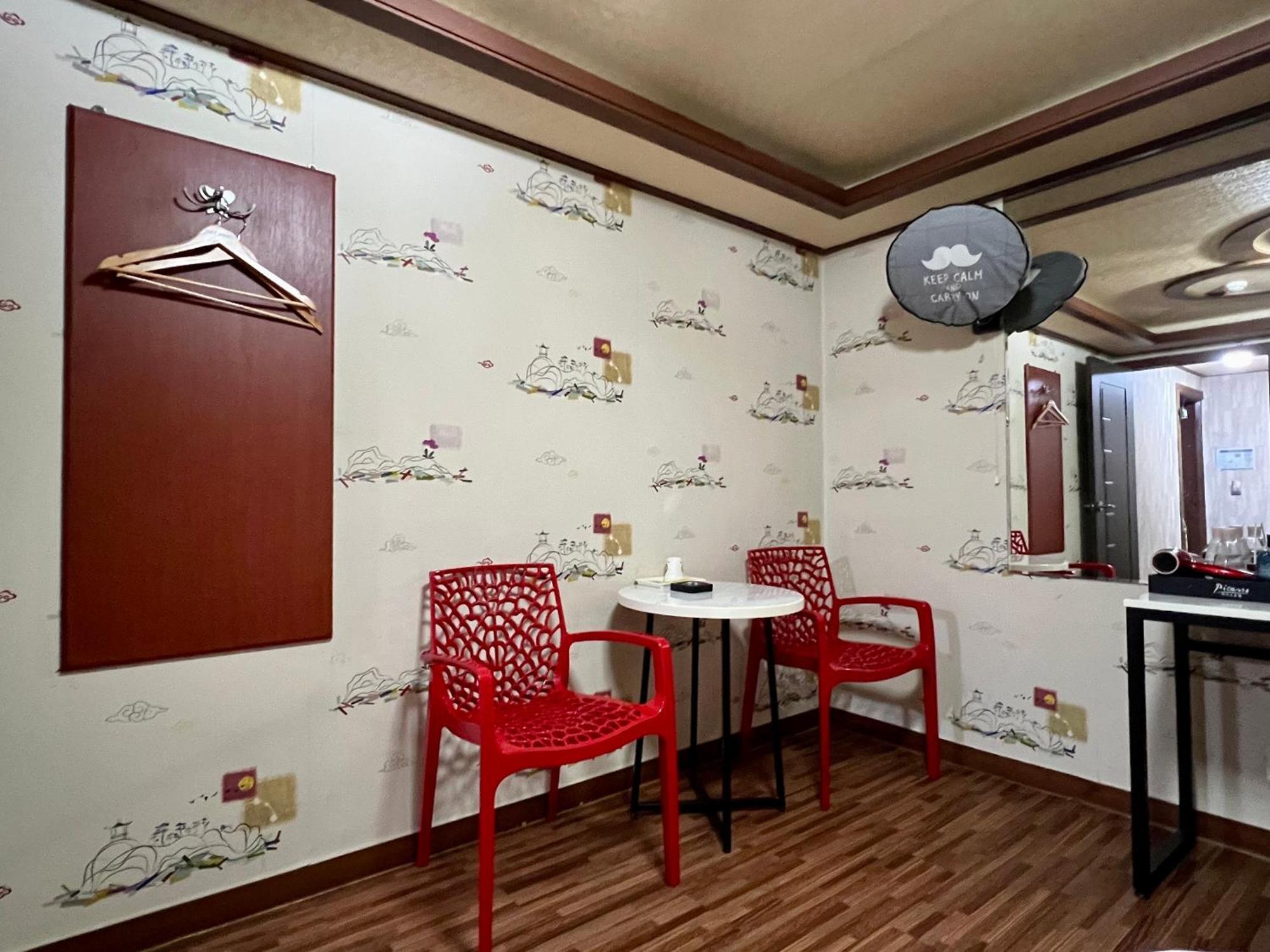 Picasso Motel Seoul Exterior photo
